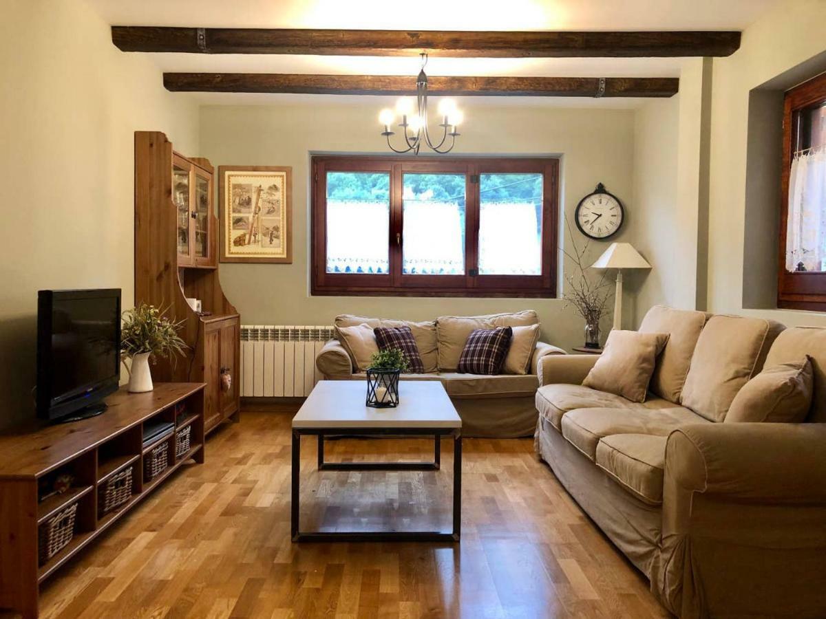 Acogedor Apartamento En El Corazon Del Valle Les Bordes Ngoại thất bức ảnh